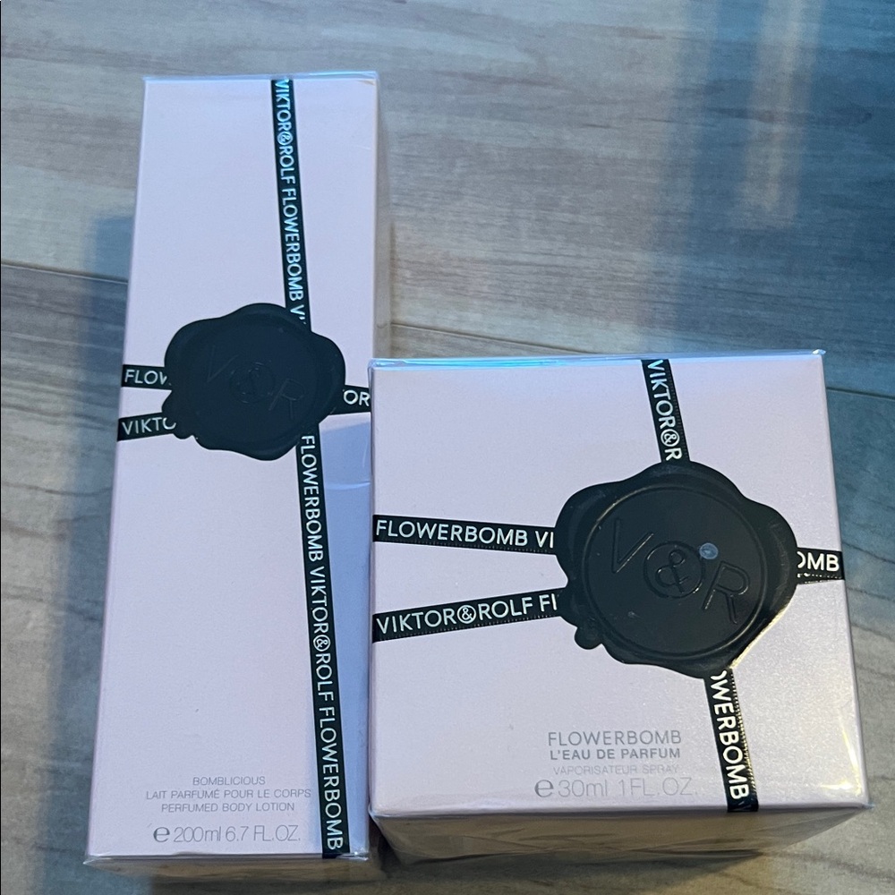 Viktor & Rolf Pink Flowerbomb Perfume Duo